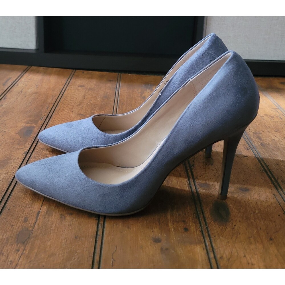 Charles by Charles David Pointed-Toe Frosted Blue Pact Pump Heel- Size 9.5 - Picture 4 of 7